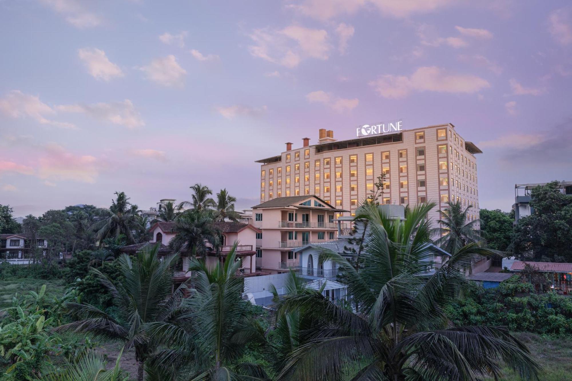 Fortune Select Candolim, Goa - Member Itc Hotels' Group Bagian luar foto